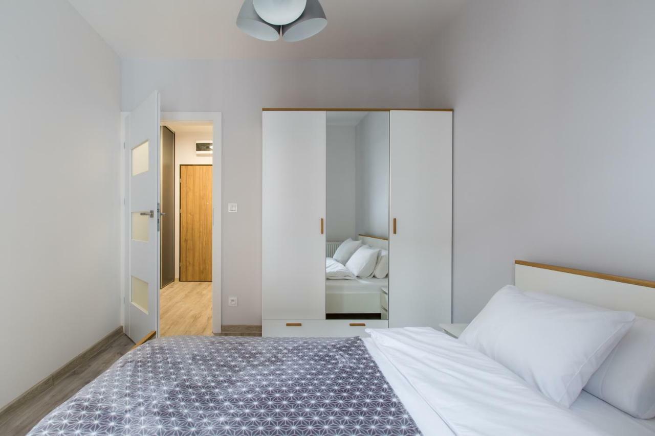 Luksusowy Apartament Przy Targach Poznaň Exteriér fotografie